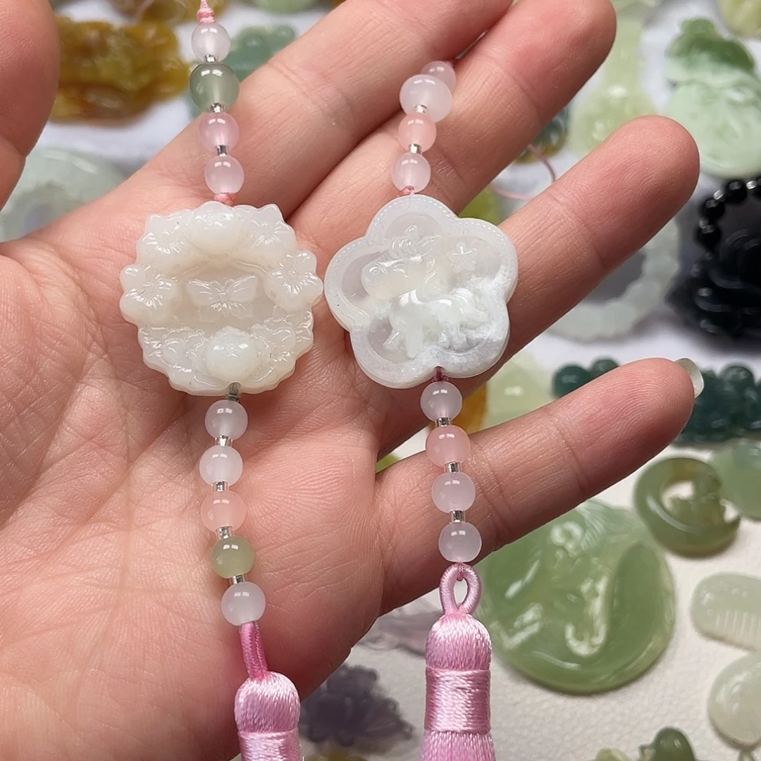 蛇纹石玉未镶嵌颈饰