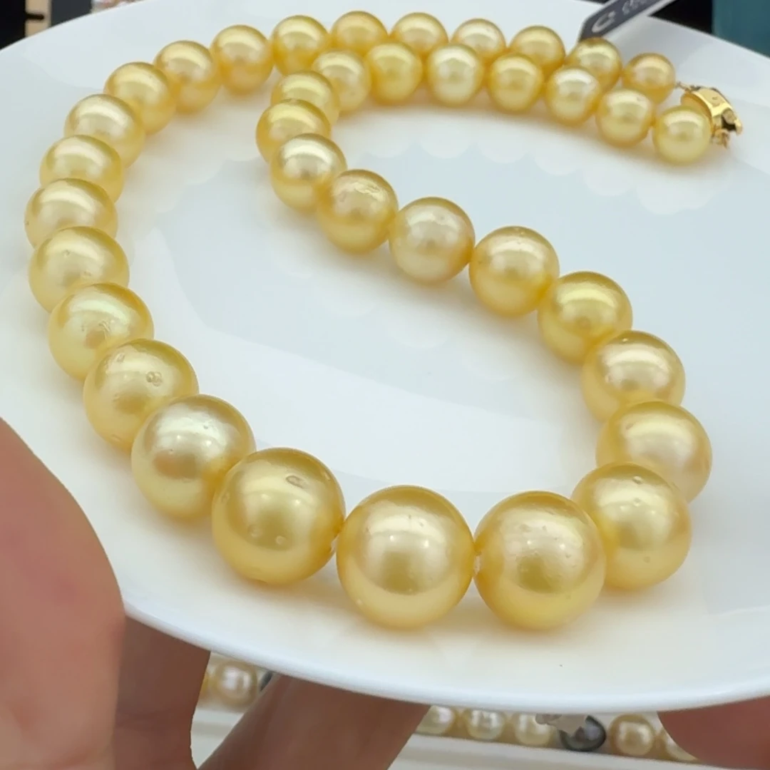 未镶嵌海水珍珠颈饰