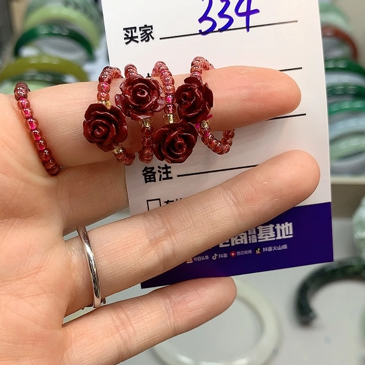 未镶嵌蛇纹石玉手镯多样性随机发其中之一