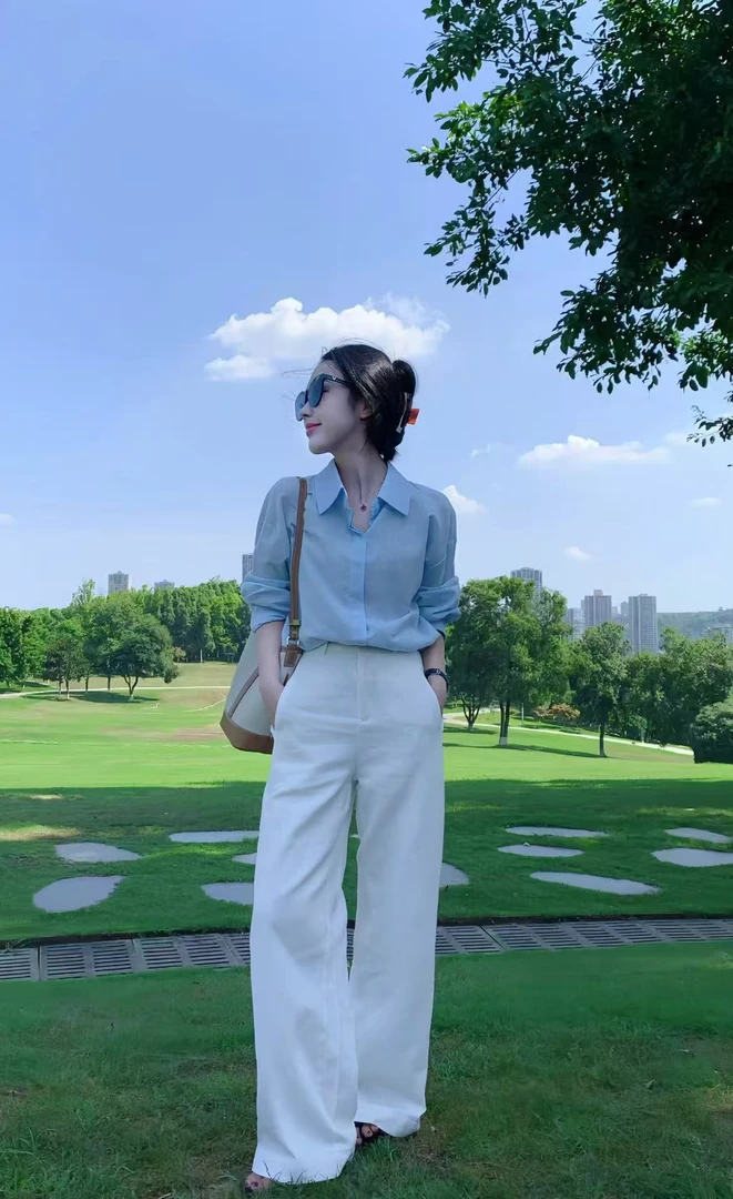 蓝色防晒衬衫上衣女套装2025超火高级感减龄百搭白色裤子两件套