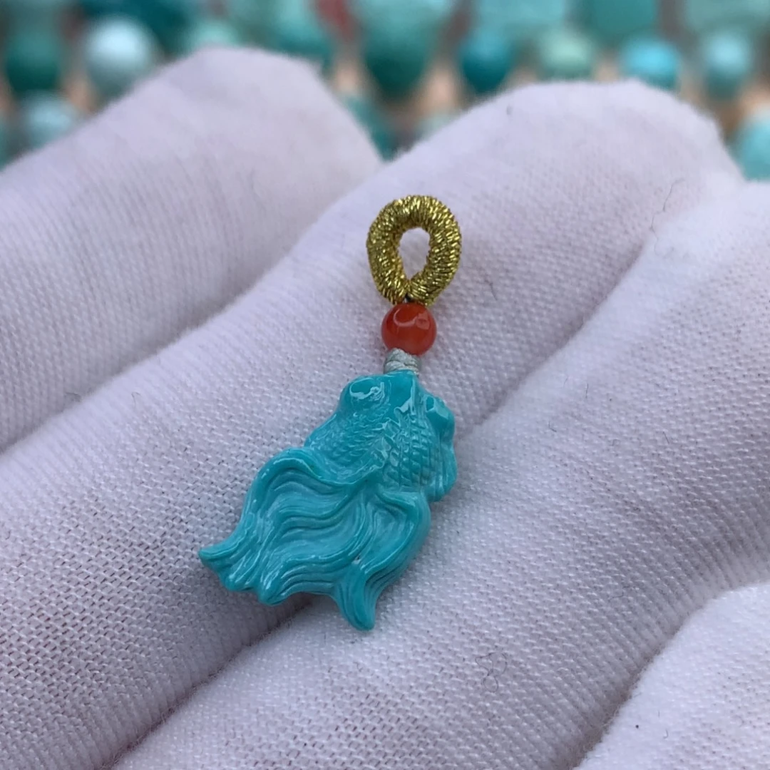 绿松石未镶嵌珠宝奇石原矿绿松石小鱼侧挂