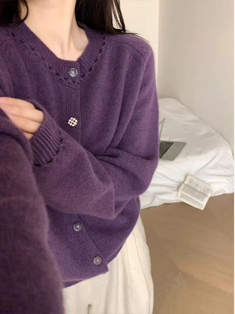 韩系慵懒风圆领软糯针织开衫春季新款穿搭复古好看毛衣