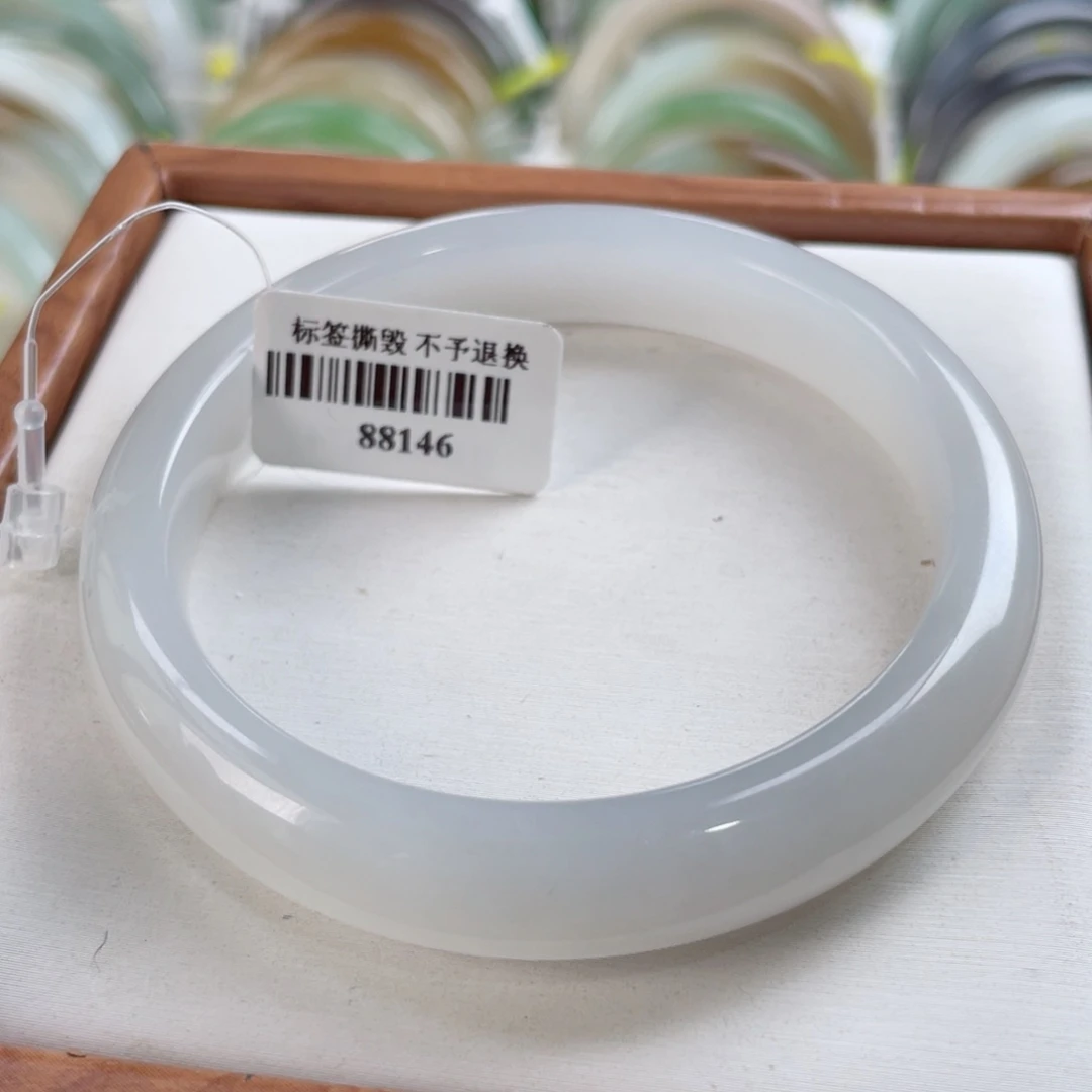 【闪购商品】和田玉手镯未镶嵌21 56/57