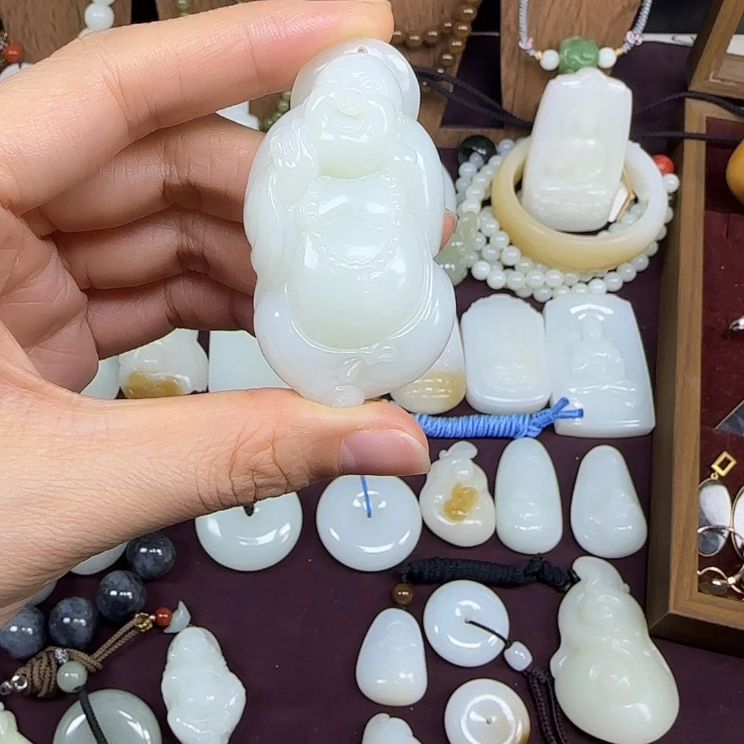 和田玉未镶嵌颈饰