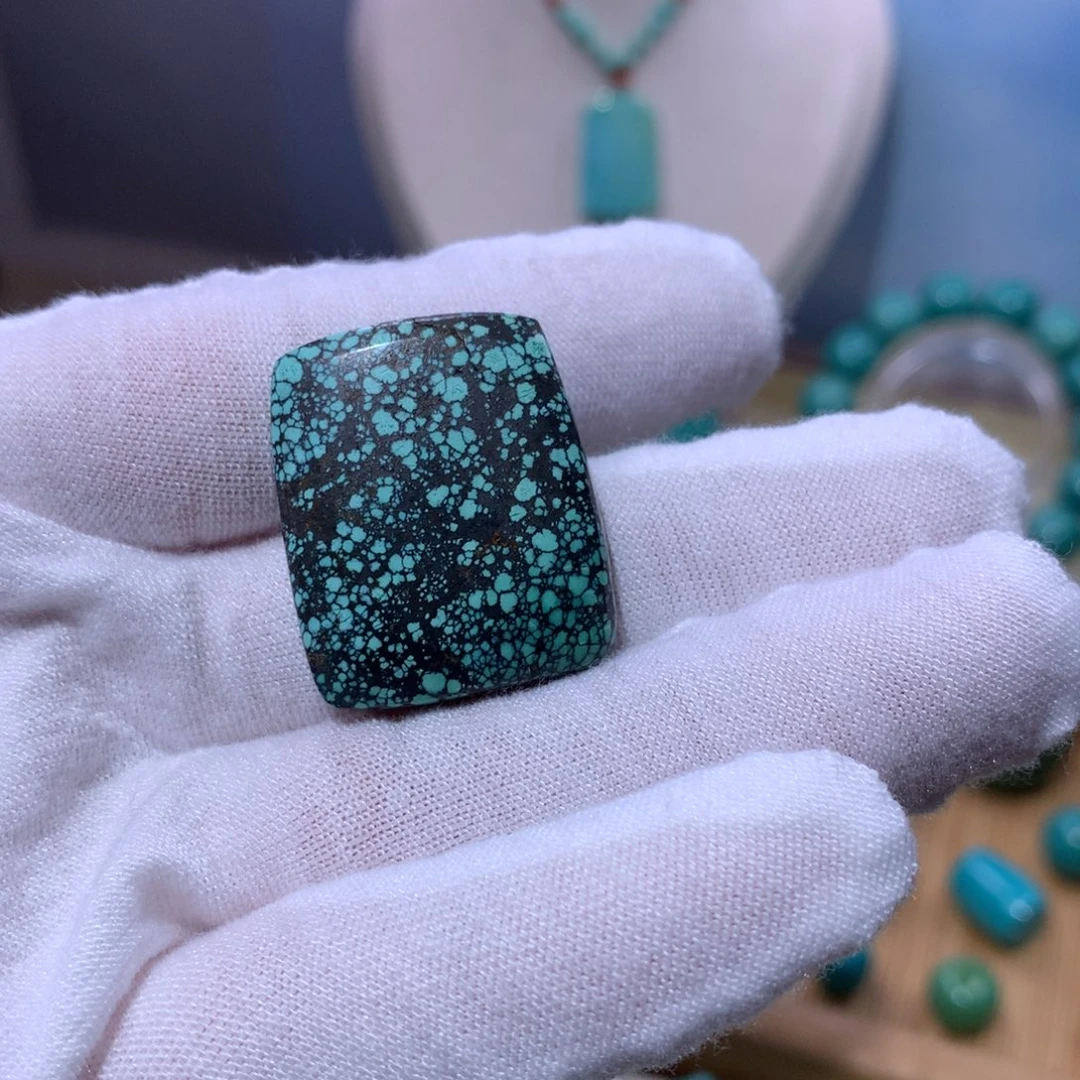 绿松石未镶嵌珠宝奇石19