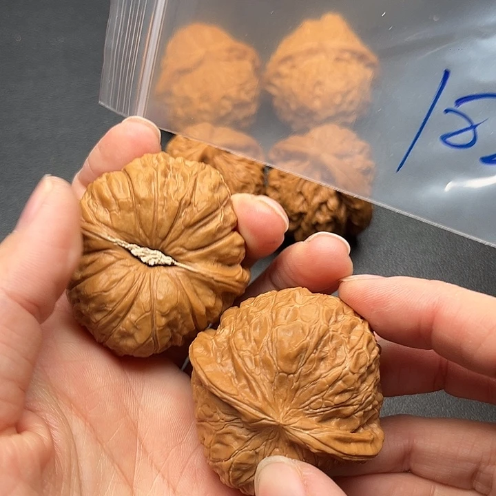 辽***师吊坠桃核48南瓜墩