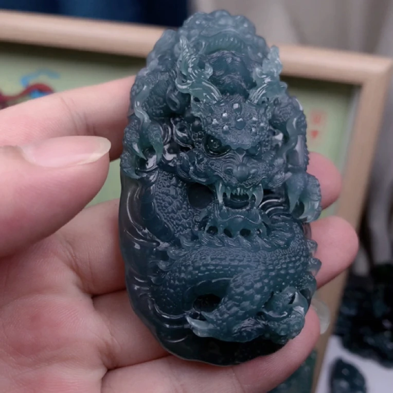 天然翡翠Ａ货老蓝水手工立体精雕神龙护主5/8大牌种老肉细打灯全透