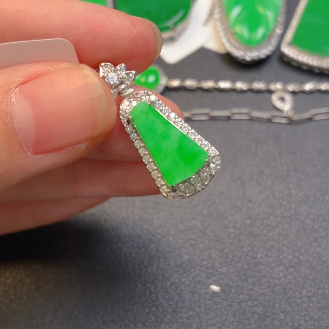 翡翠银S925镶嵌吊坠(不含链)