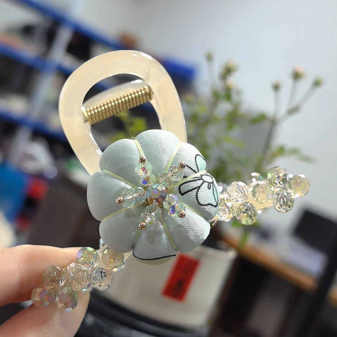 精品水晶精致重工绿色时尚南瓜小清新高八抓夹WM-1144