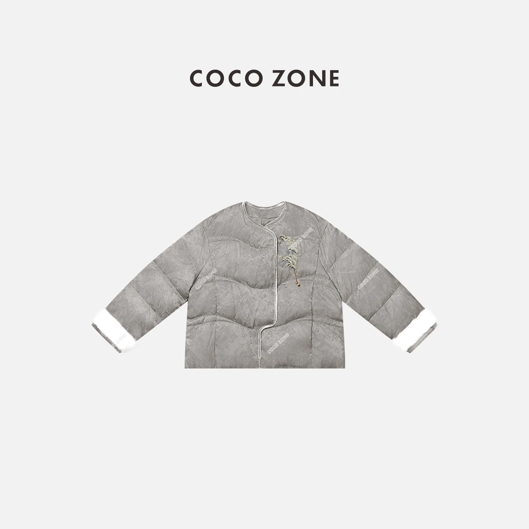 COCO ZONE 刘一一 进口冬季国风刺绣袖口拼接羽绒服CC2D3410