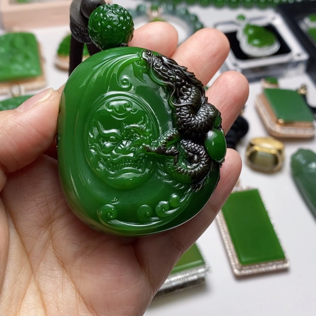 颈饰未镶嵌和田玉习**存