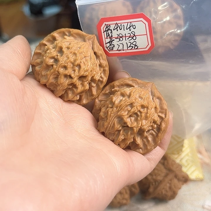 文玩核桃把件盘山公子帽