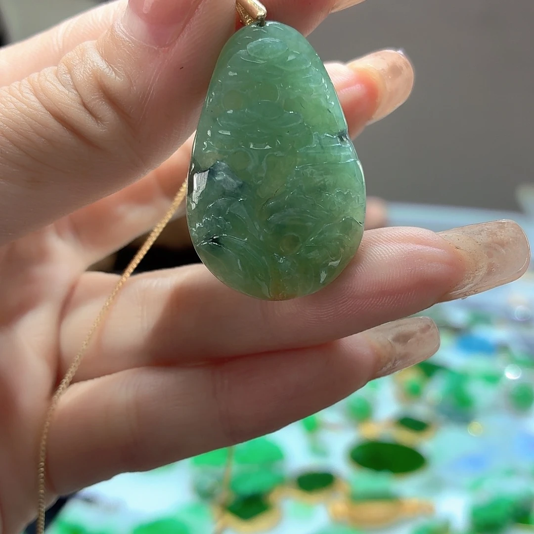 颈饰未镶嵌翡翠翡翠