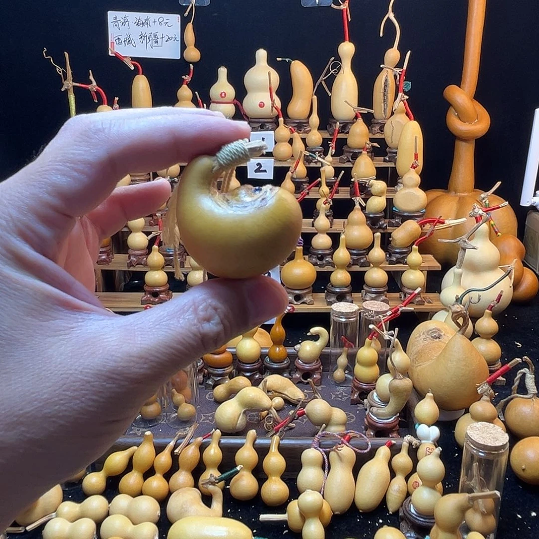 年***余大叶紫檀（黑酸枝木类）