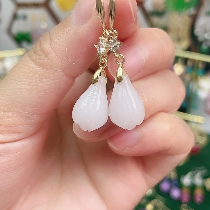 和田玉未镶嵌耳饰