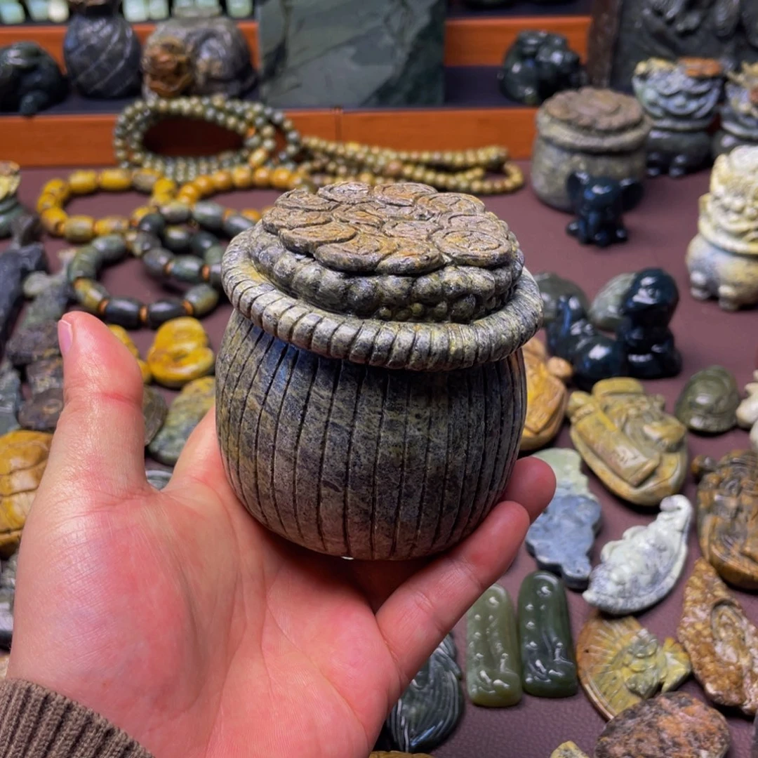 【闪购商品】未镶嵌岫岩河磨玉（透闪石质玉）挂件^****^