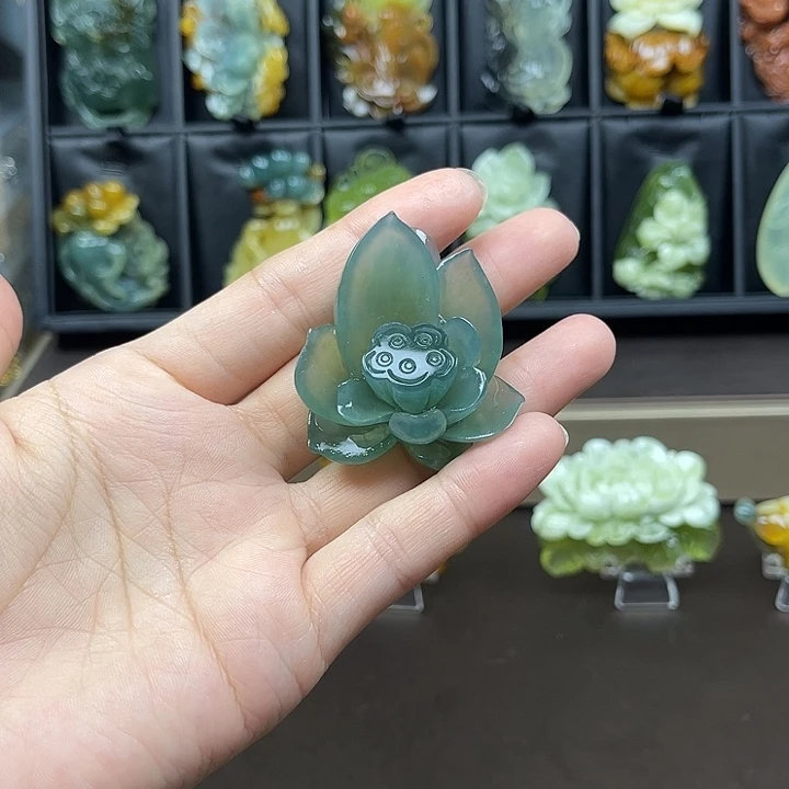 安****未镶嵌蛇纹石玉吊坠(不含链)