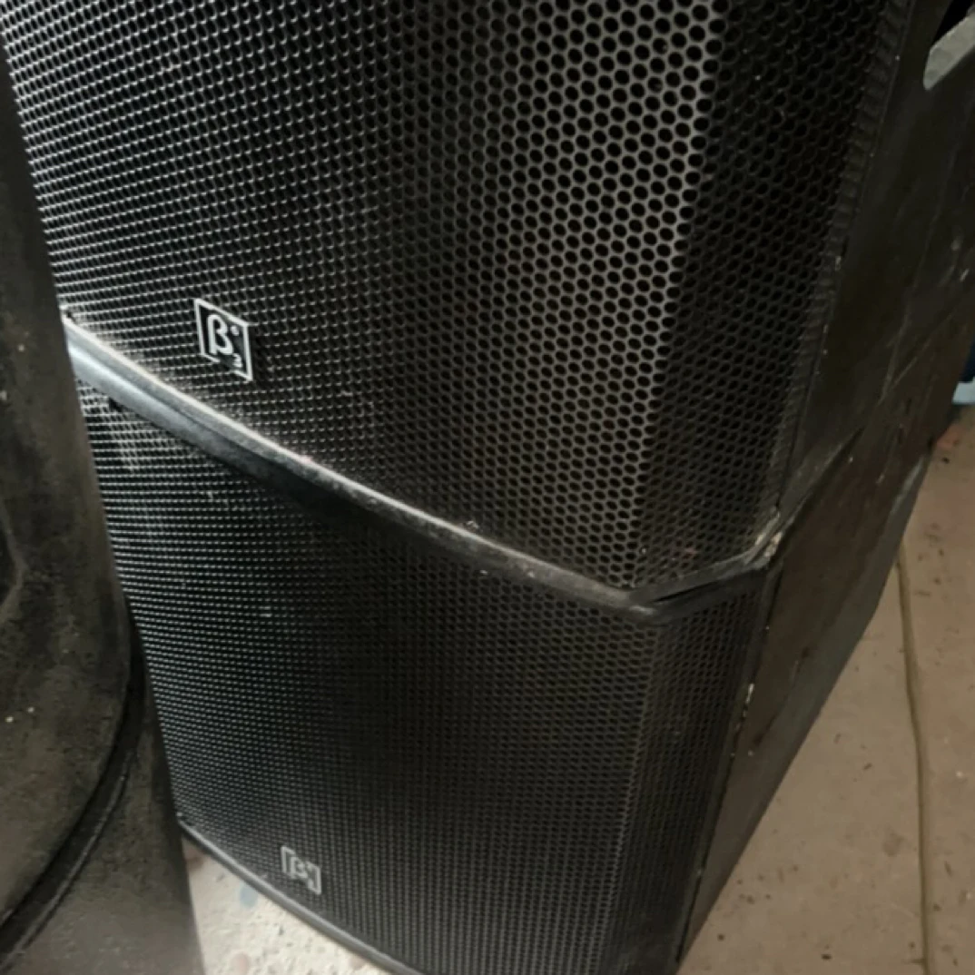 贝塔斯瑞单18超低音跑