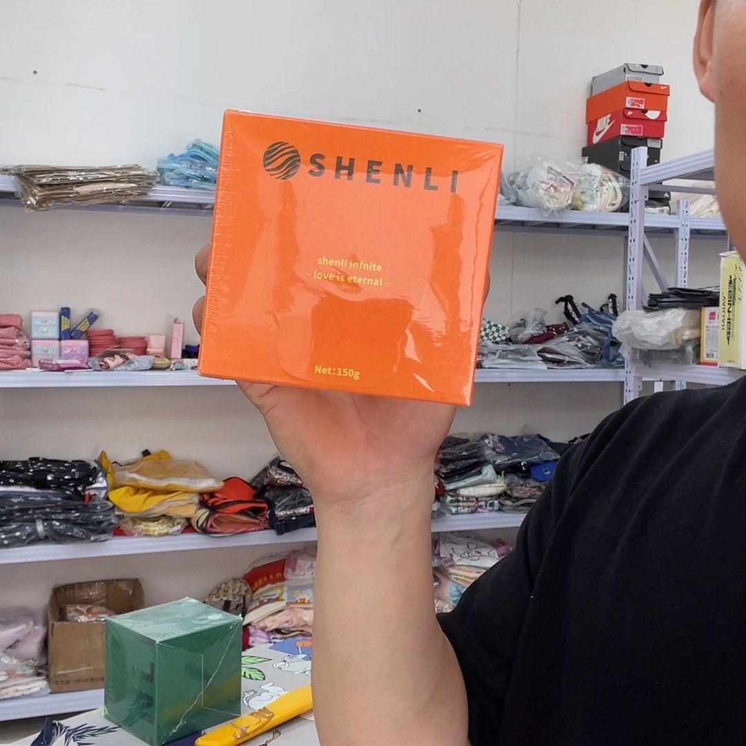 PU化妆包等各种产品和