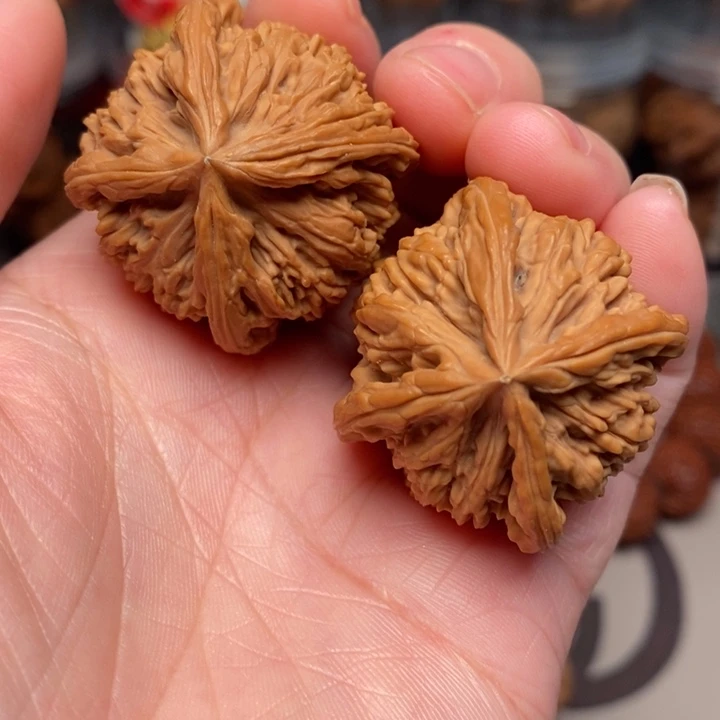 文玩核桃吊坠楼四