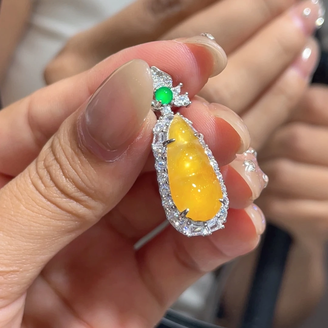 颈饰银S925镶嵌翡翠吊坠