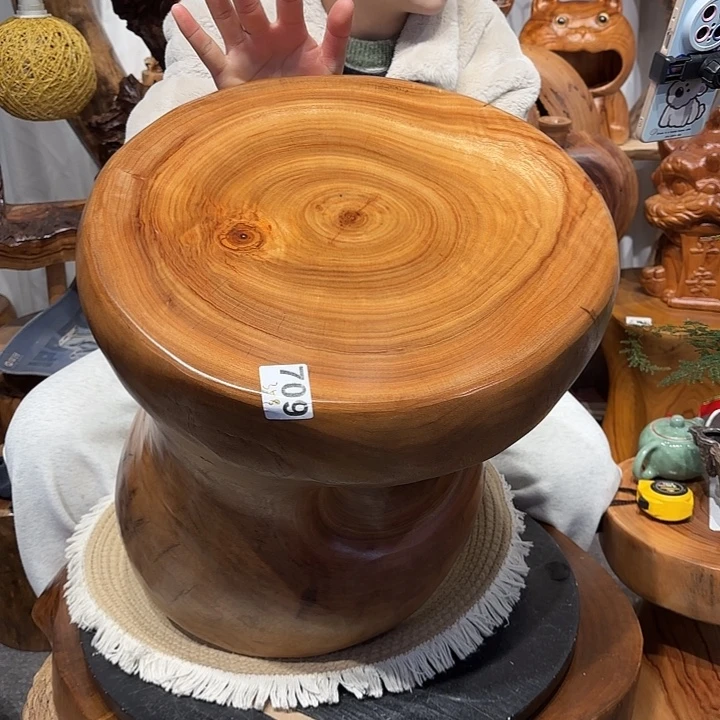 香樟木香樟木根雕凳子一物一拍编号709长38宽31高41