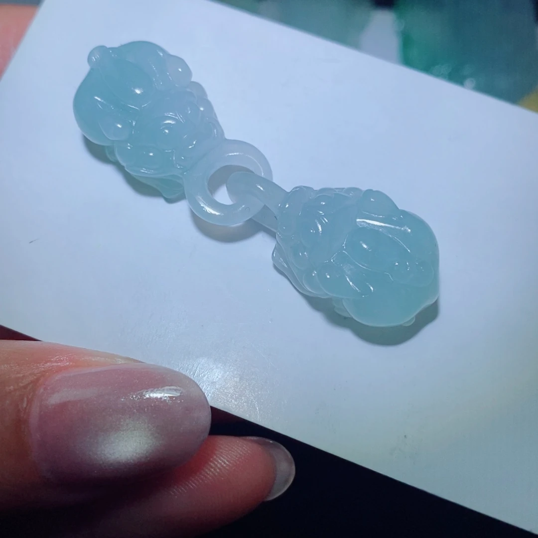 定制翡翠未镶嵌吊坠