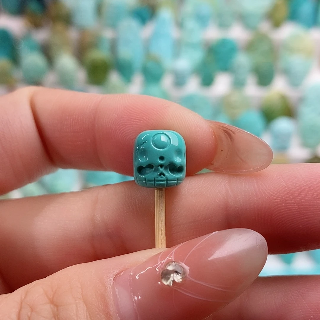 绿松石绿松石未镶嵌