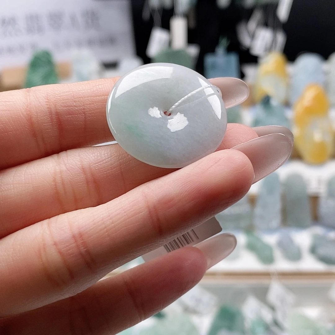 翡翠未镶嵌颈饰111