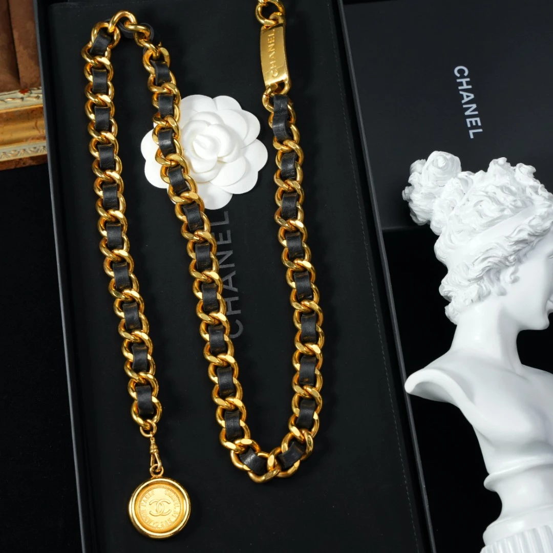 95新 Chanel/香奈儿 柚礼/香奈儿皮穿金币腰链LE505046，hz510018