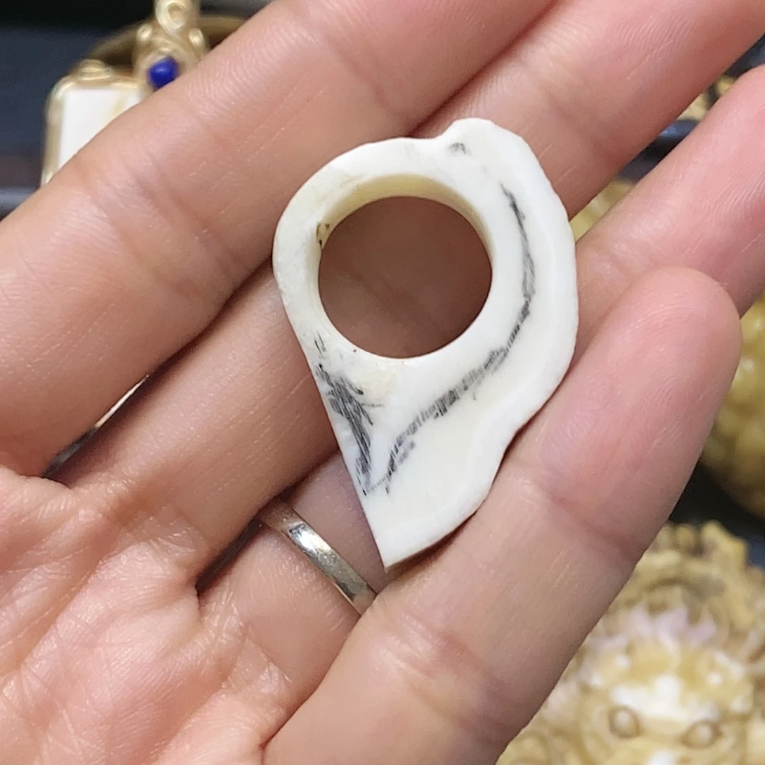 牛骨把件V****彤主播推荐