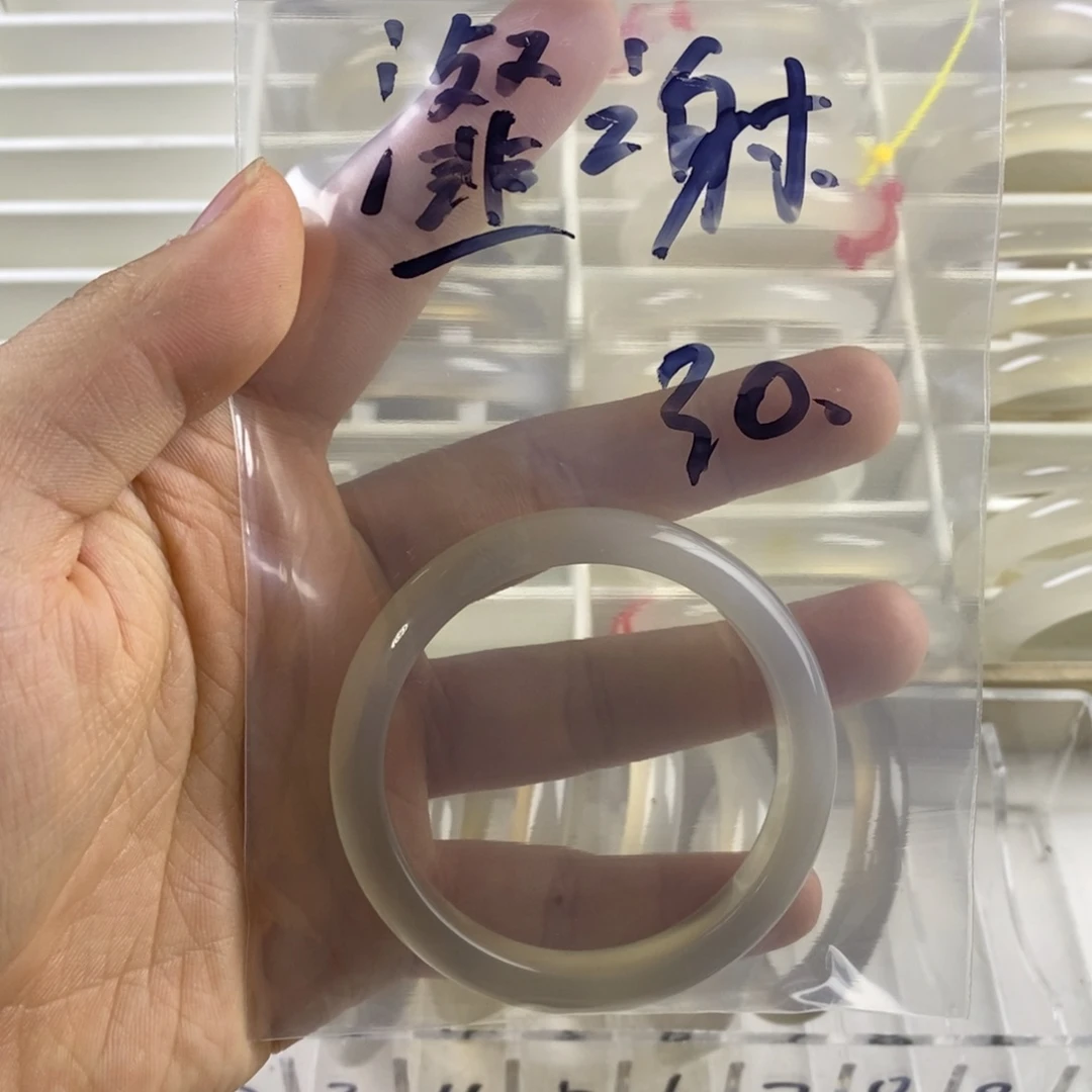 玛瑙/玉髓手镯未镶嵌瀣*