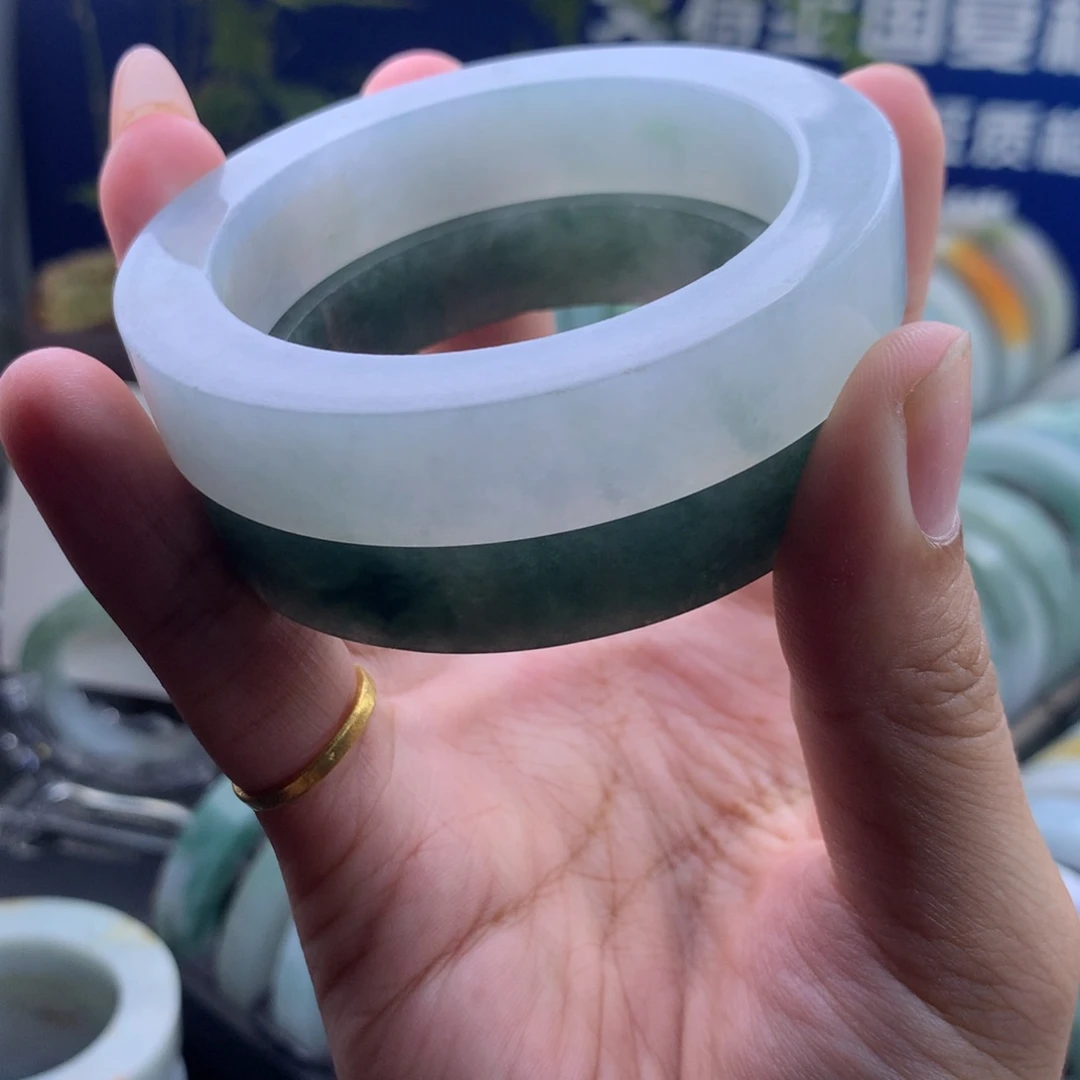 定制翡翠手镯未镶嵌