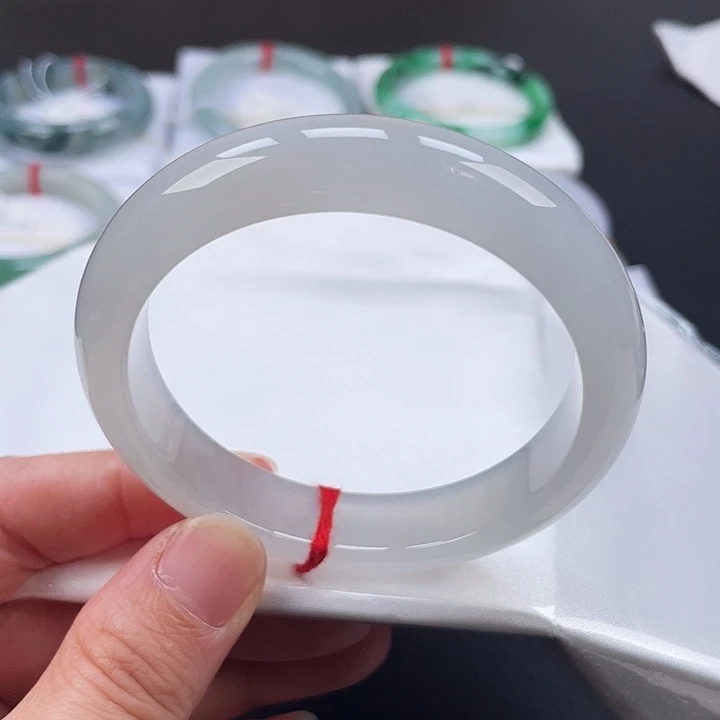 翡翠未镶嵌手镯手镯42