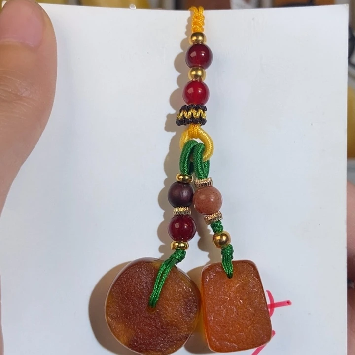 未镶嵌琥珀裸石琥珀