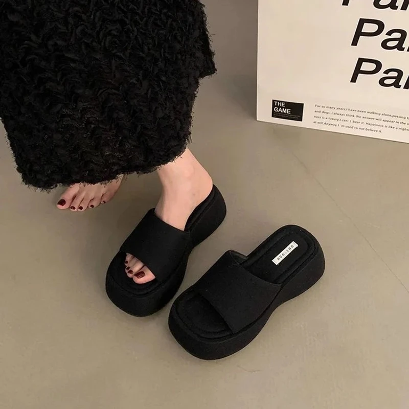 厚底拖鞋女夏季外穿2025新款网红超火凉百搭女士配裙子高跟沙滩鞋