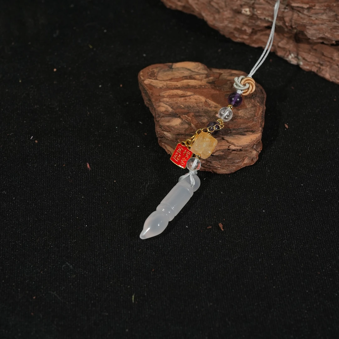 5.26香港王老板-玛瑙挂件6n404