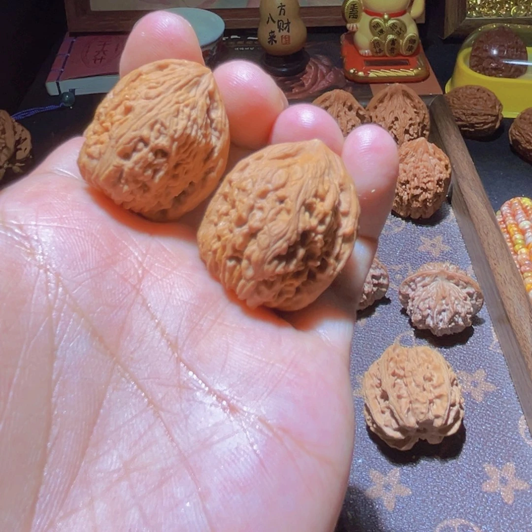 瑞麟文玩核桃南疆石手捻