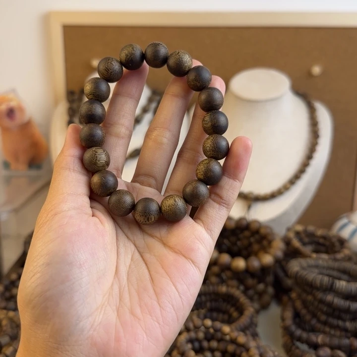 沉香碎屑沉香奇楠沉香1.2圆珠单圈12g+