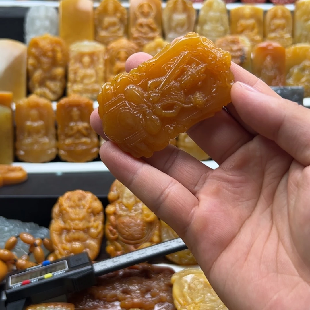石英质玉（黄龙玉）未镶嵌黄龙玉?****?