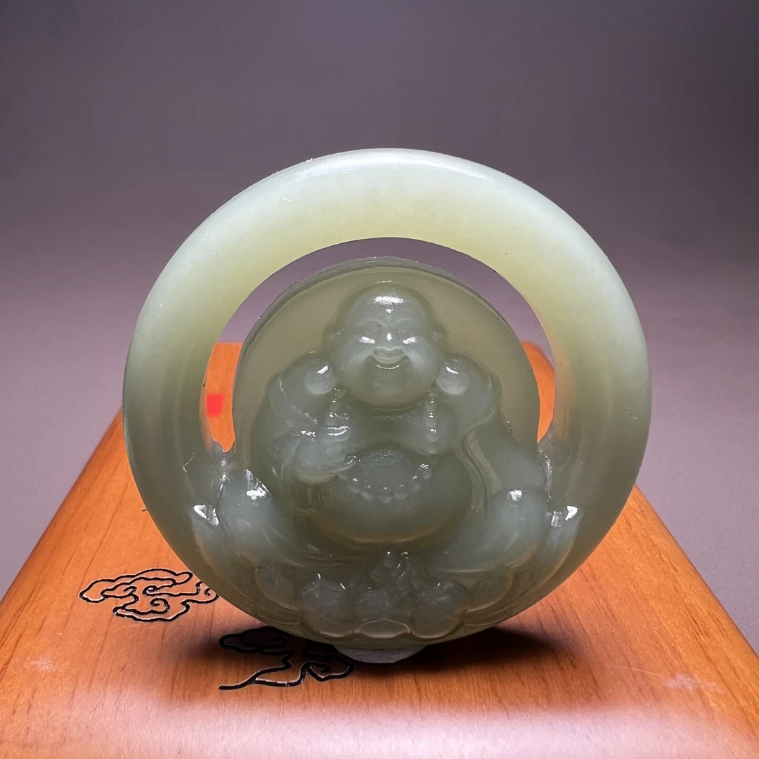 F802珠宝玉石精选和田玉吊坠