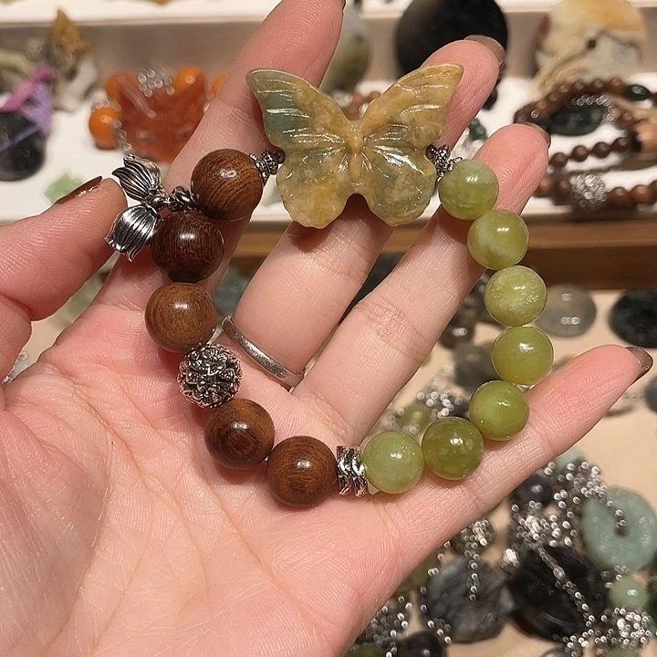 蛇纹石玉合金颈饰