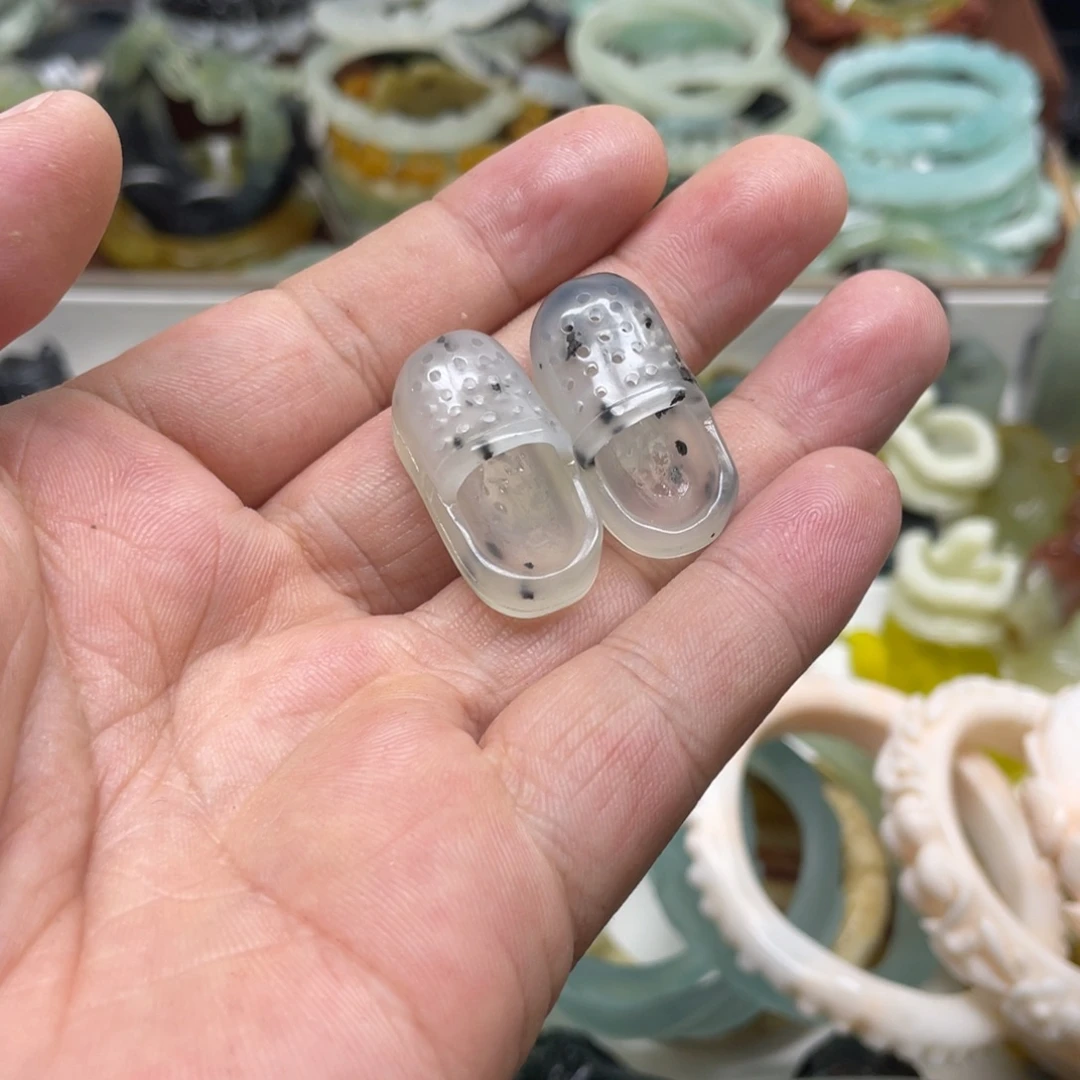 蛇纹石玉未镶嵌吊坠(赠链)