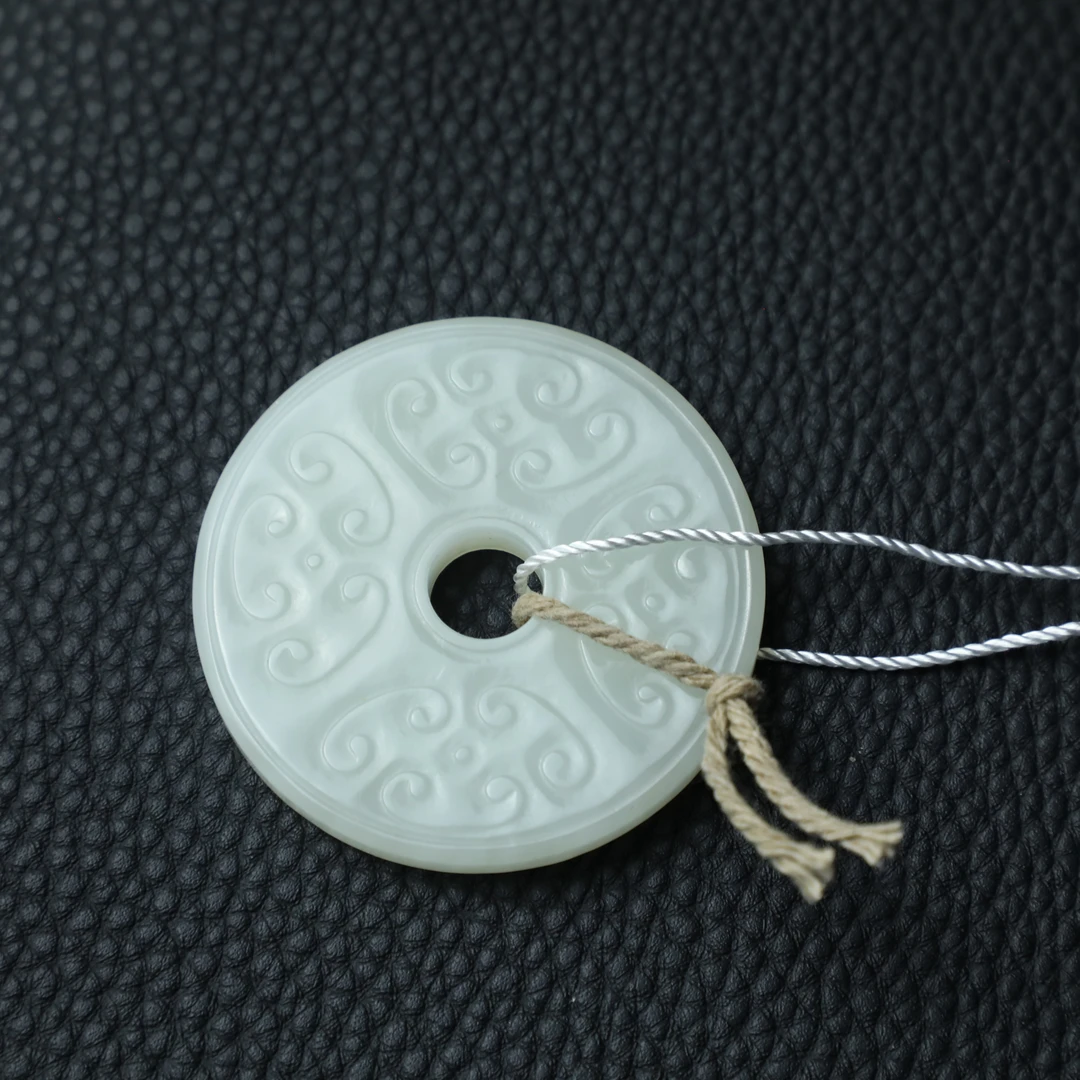 TCWWA07632清晚和田白玉如意纹玉璧