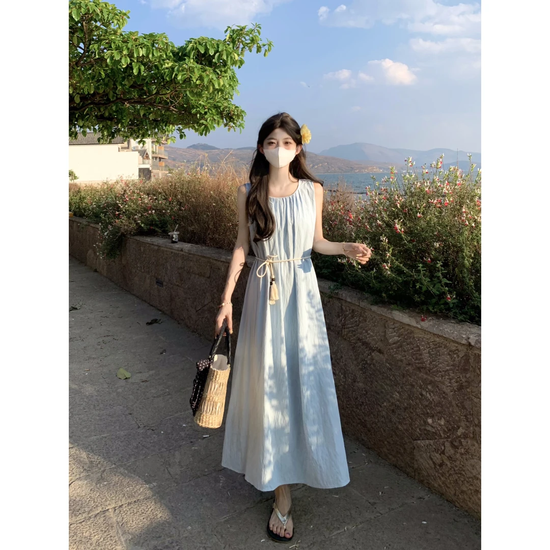 小清新学院度假风吊带连衣裙女夏季法式气质无袖收腰初恋背心长裙