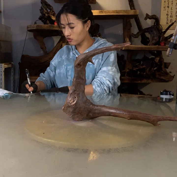 坚***心天然的云南紫柚木会黄水