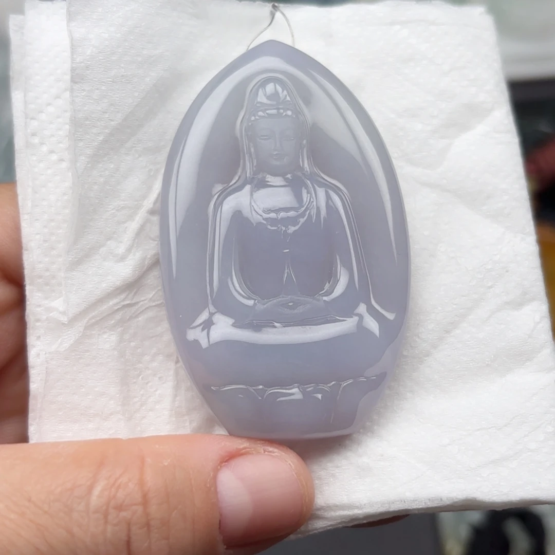 翡翠未镶嵌颈饰观音