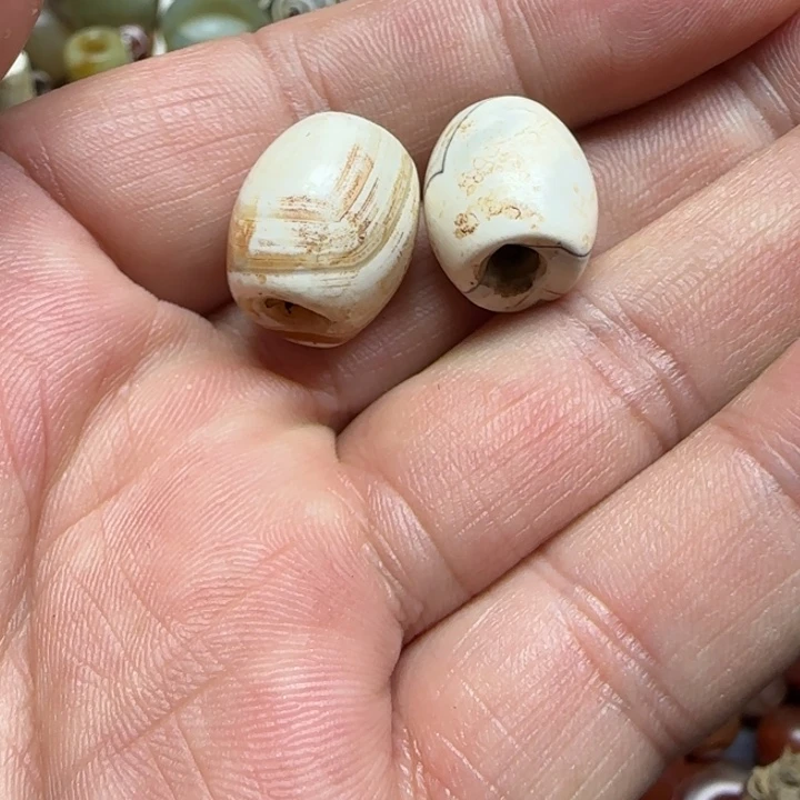 玛瑙/玉髓合金耳钉