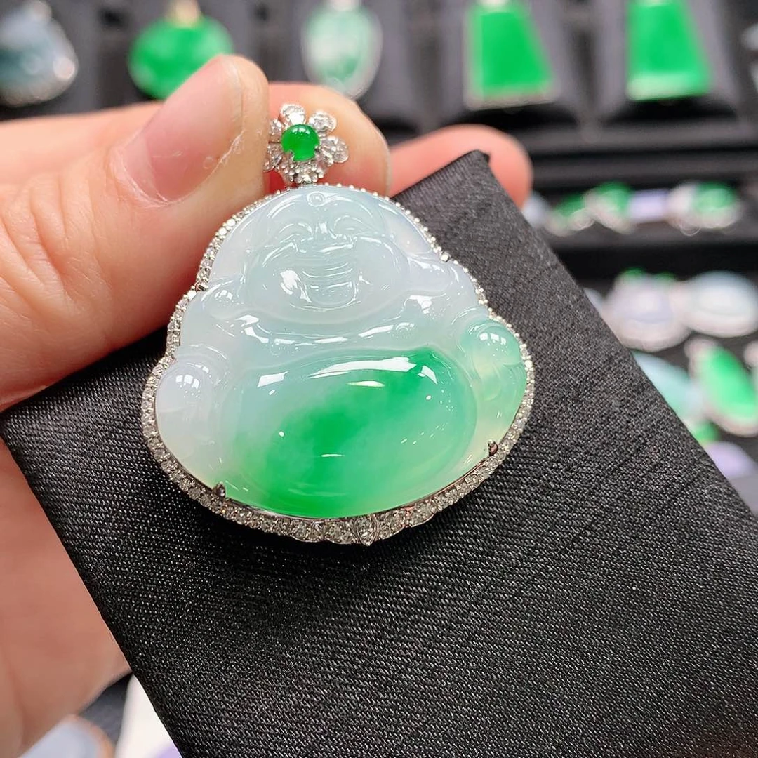 翡翠颈饰18K金镶嵌佛公