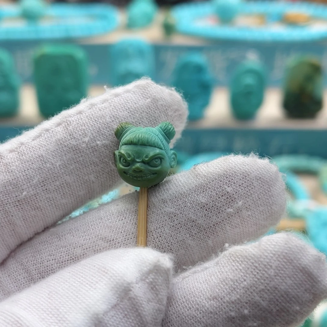 绿松石配饰未镶嵌